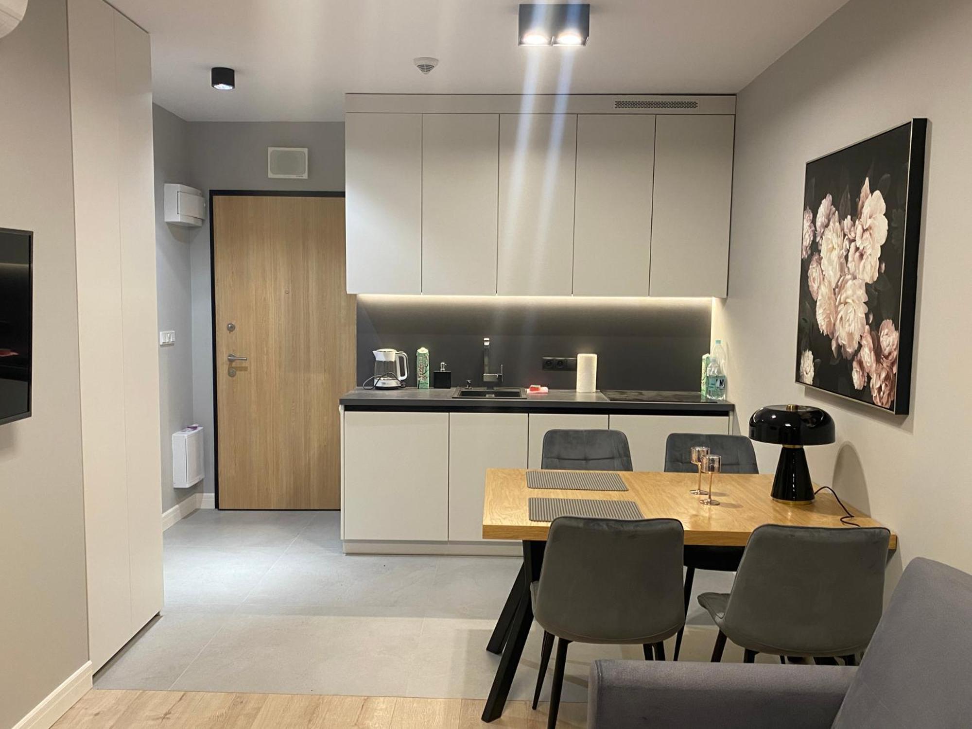 Wiktoryn 6 Piekne Nowe Apartamenty Z Duzymi Balkonami Βαρσοβία Εξωτερικό φωτογραφία