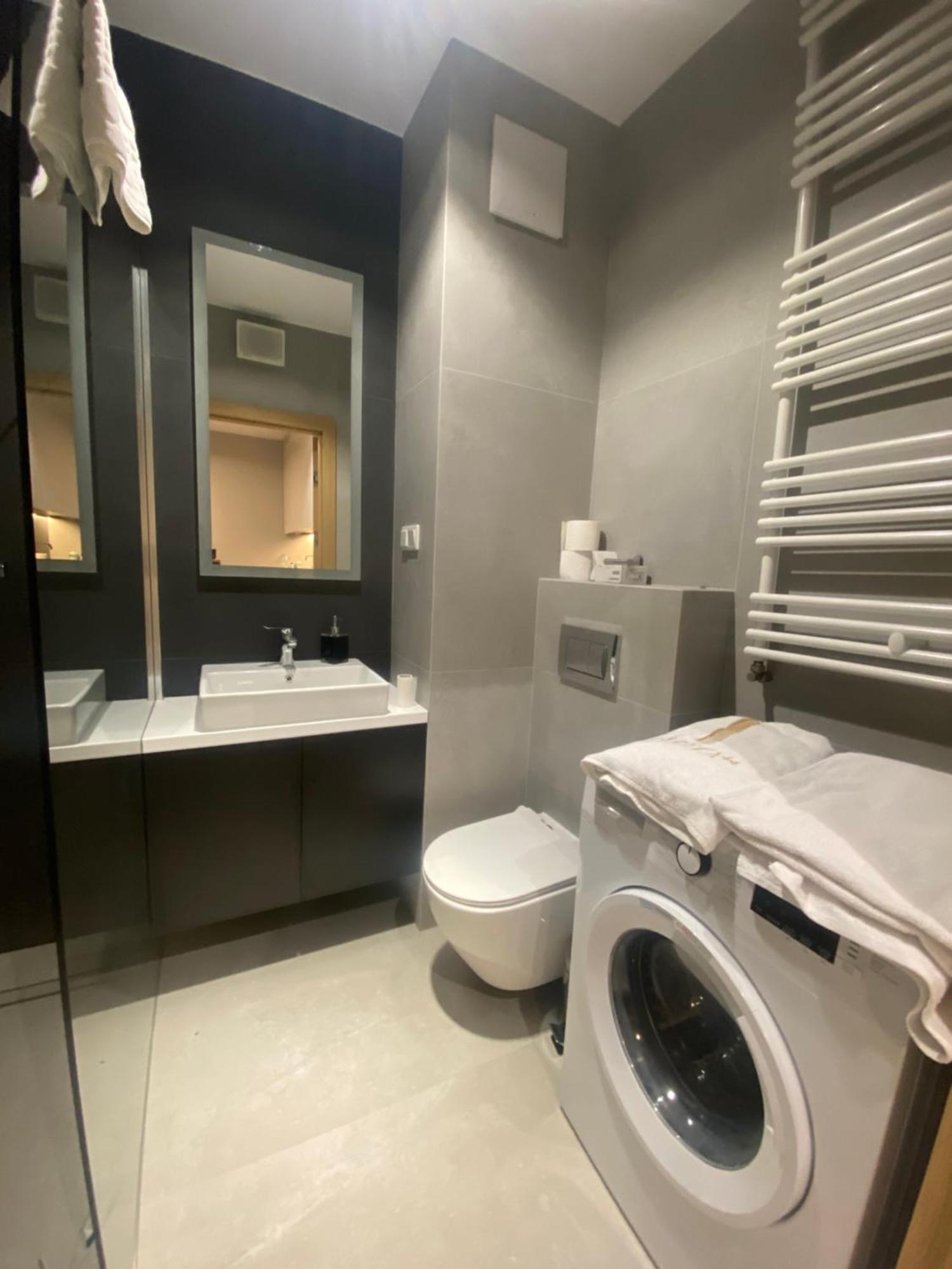 Wiktoryn 6 Piekne Nowe Apartamenty Z Duzymi Balkonami Βαρσοβία Εξωτερικό φωτογραφία